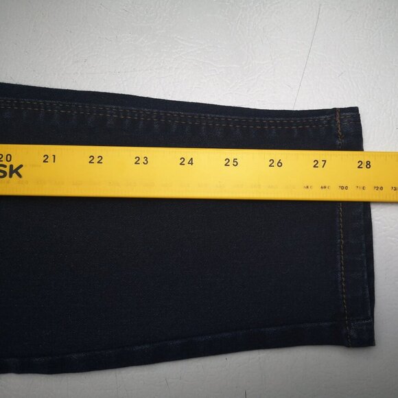 NWT Curve Appeal High Rise No Gap Waist Ladies Size 14W Comfort Skinny Jeans - Picture 16 of 16